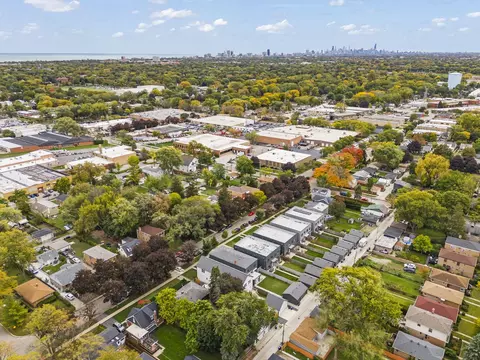 View/Area - 1126 Pitner Ave, Evanston, IL 60202 photo 6 of 6