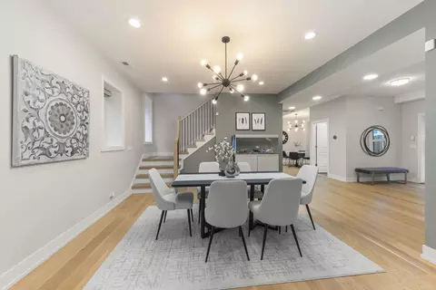 Dining - 1126 Pitner Ave, Evanston, IL 60202 photo 3 of 4
