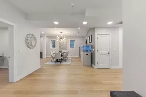 Entry Way - 1126 Pitner Ave, Evanston, IL 60202 photo 4 of 5