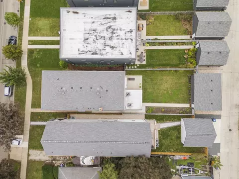 View/Area - 1126 Pitner Ave, Evanston, IL 60202 photo 1 of 6
