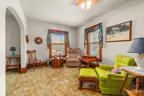 Living - 207 Bluff St, Aurora, IL 60505 photo 3 of 3