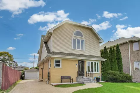 8313 W Ballard Rd, Niles, IL 60714