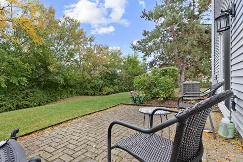 Exterior - 419 E Theodore Ln, Itasca, IL 60143 photo 2 of 4