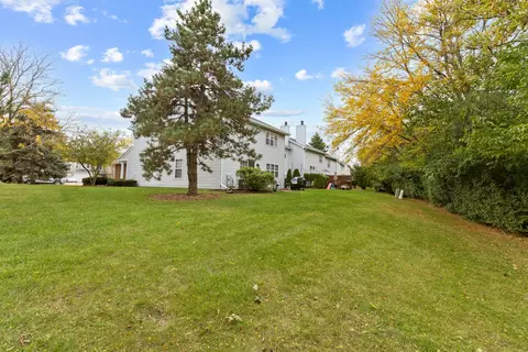 Exterior - 419 E Theodore Ln, Itasca, IL 60143 photo 4 of 4