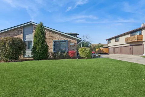 Undisclosed, Darien, IL 60561