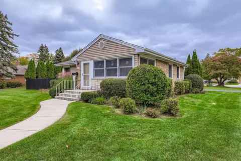 34 N Reuter Dr, Arlington Heights, IL 60005