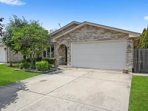 8410 S 78th Ave, Bridgeview, IL 60455