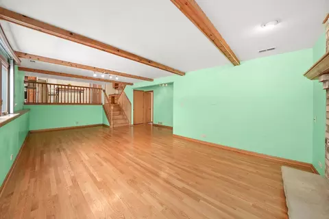 Living - 8410 S 78th Ave, Bridgeview, IL 60455 photo 6 of 6
