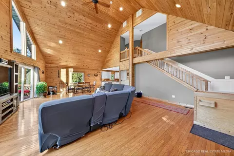 Living - 104 Morningside Dr, Lakemoor, IL 60051 photo 1 of 3