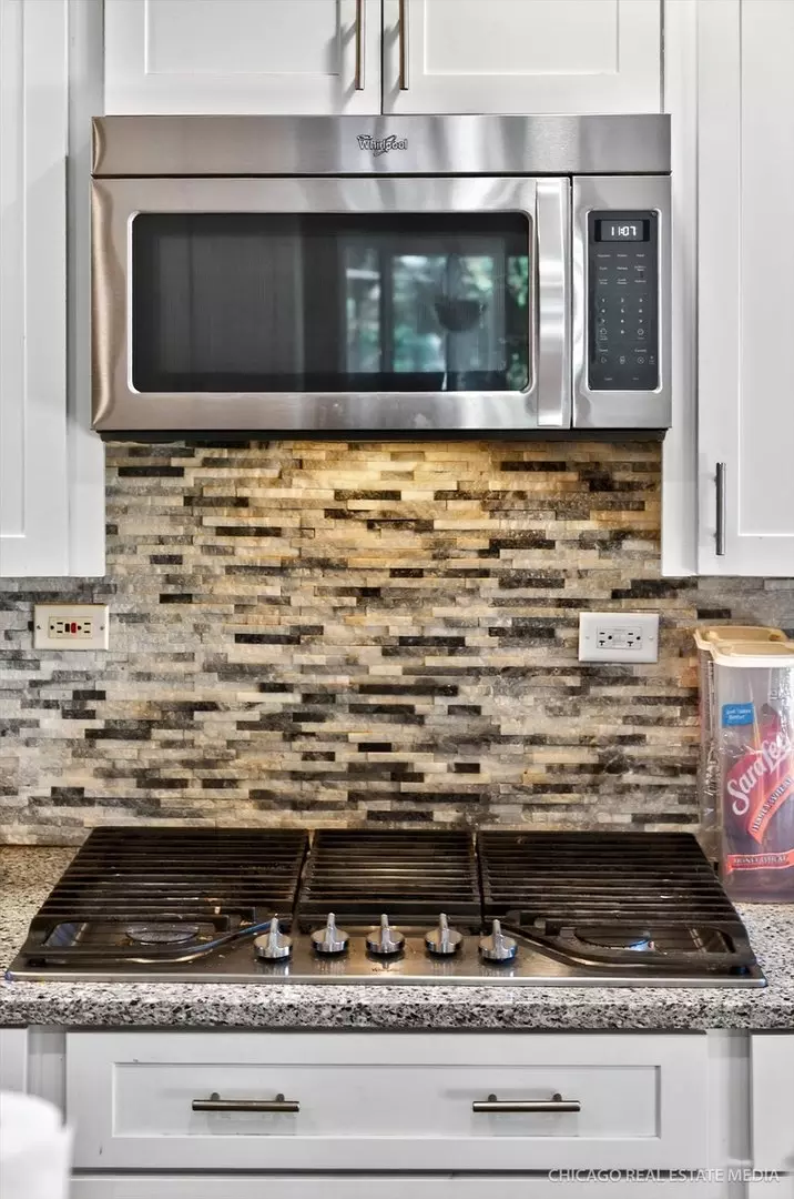 Kitchen - 104 Morningside Dr, Lakemoor, IL 60051 photo 3 of 5