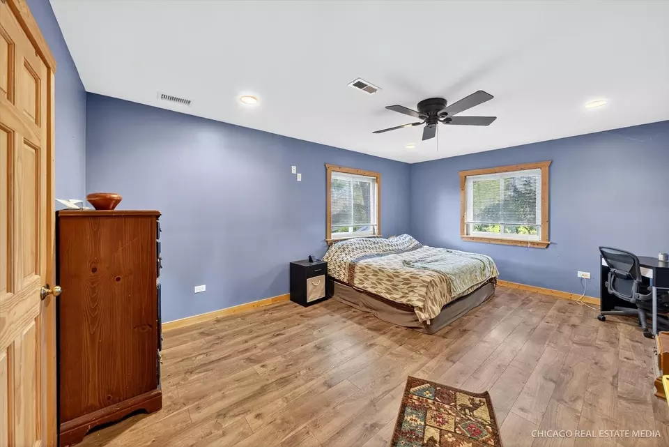 Bedroom - 104 Morningside Dr, Lakemoor, IL 60051 photo 2 of 3