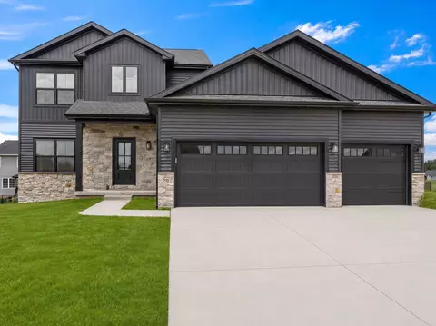 710 Wheatley Dr, Mahomet, IL 61853