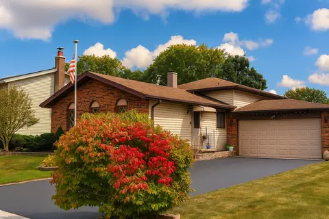 727 W Sable Dr, Addison, IL 60101 photo 2