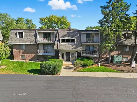 144 E Bailey Rd #L, Naperville, IL 60565