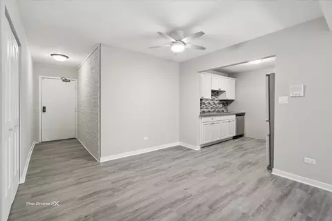 Living - 144 E Bailey Rd #L, Naperville, IL 60565 photo 1 of 2