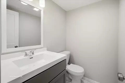 Bath - 144 E Bailey Rd #L, Naperville, IL 60565 photo 2 of 3