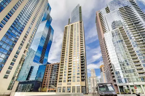 420 E Waterside Dr #3804, Chicago, IL 60601