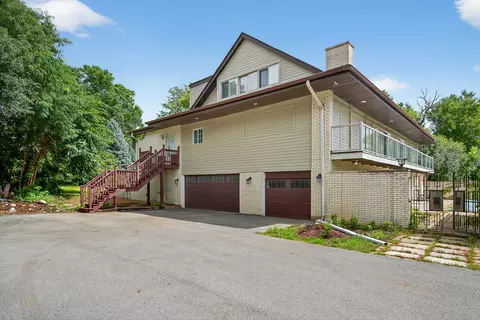 2 S365 Milton Ave, Glen Ellyn, IL 60137
