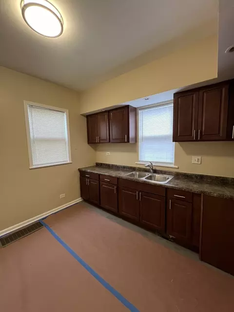 Kitchen - 7725 S Champlain Ave, Chicago, IL 60619 photo 1 of 1