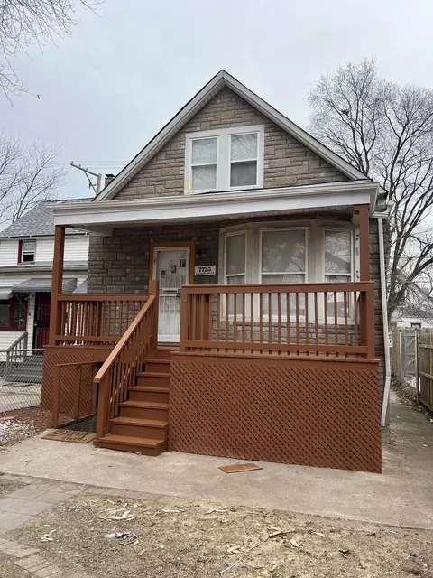 7725 S Champlain Ave, Chicago, IL 60619