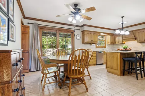Dining - 4 Graystone Ct, Bloomington, IL 61704 photo 2 of 2