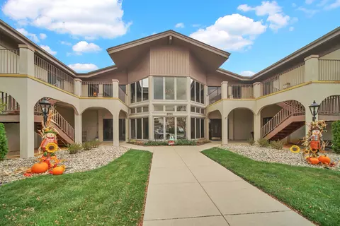 891 Exeter Turn #E-1, Bourbonnais, IL 60914