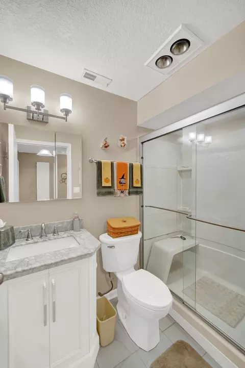 Bath - 891 Exeter Turn #E-1, Bourbonnais, IL 60914 photo 5 of 5