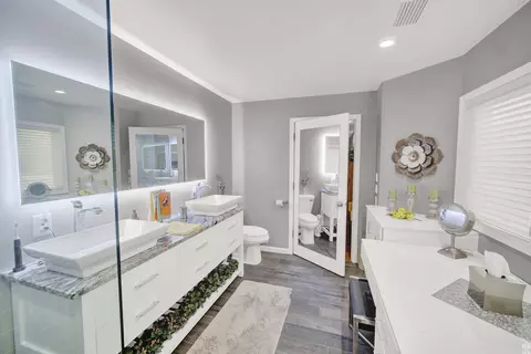 Bath - 891 Exeter Turn #E-1, Bourbonnais, IL 60914 photo 2 of 5