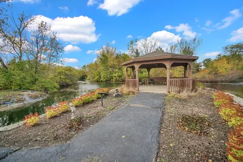 View/Area - 891 Exeter Turn #E-1, Bourbonnais, IL 60914 photo 3 of 10