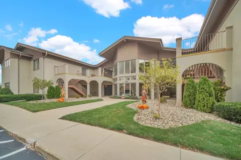 Exterior - 891 Exeter Turn #E-1, Bourbonnais, IL 60914 photo 2 of 12
