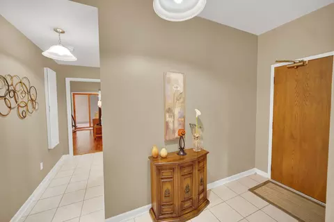 Entry Way - 891 Exeter Turn #E-1, Bourbonnais, IL 60914 photo 3 of 3