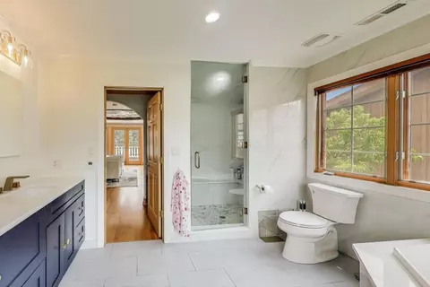 Bath - 1206 Lathrop Ave, River Forest, IL 60305 photo 3 of 5