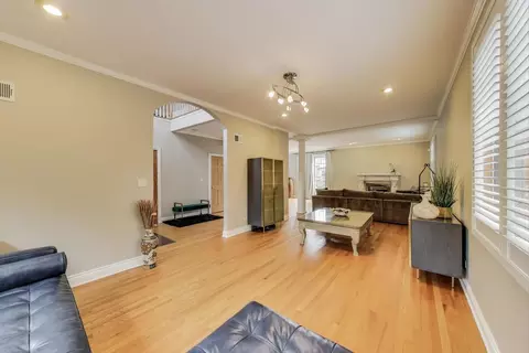 Living - 1206 Lathrop Ave, River Forest, IL 60305 photo 2 of 4