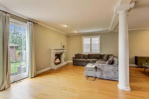 Living - 1206 Lathrop Ave, River Forest, IL 60305 photo 3 of 4