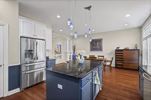 Kitchen - 2005 Valor Ct, Glenview, IL 60026 photo 2 of 2