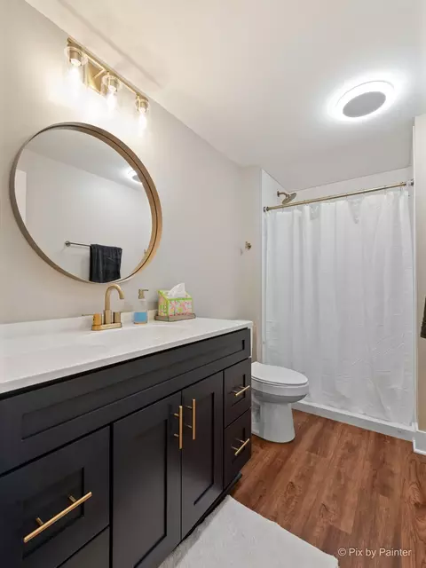 Bath - 3604 Harmony Cir, Elgin, IL 60124 photo 5 of 5