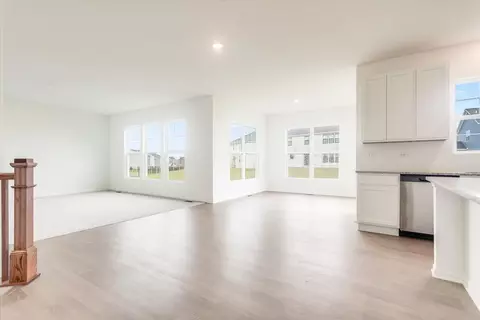 Living - 12923 S Platte Trl, Plainfield, IL 60585 photo 5 of 10