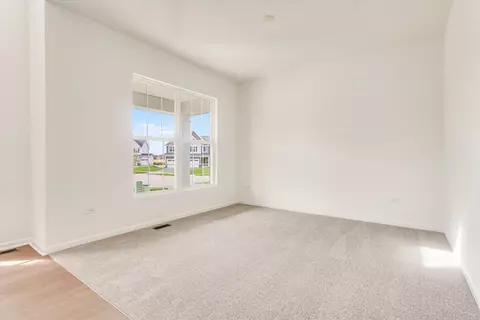 Living - 12923 S Platte Trl, Plainfield, IL 60585 photo 3 of 10