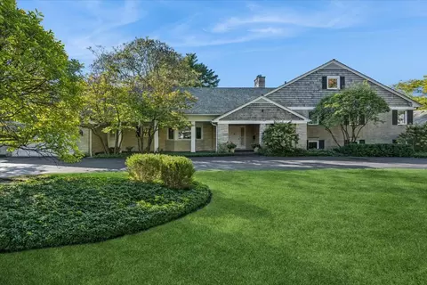 1350 Westmoor Trl, Winnetka, IL 60093