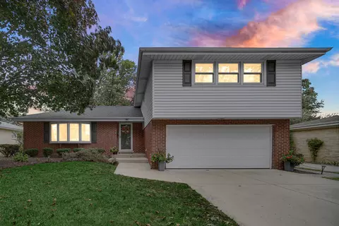 Exterior - 529 Birch St, Itasca, IL 60143 photo 7 of 7