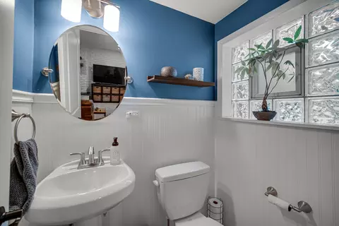 Bath - 529 Birch St, Itasca, IL 60143 photo 1 of 3