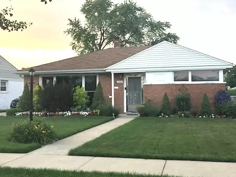 1157 W Grant Dr, Des Plaines, IL 60016