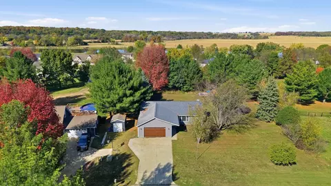 844 Hann Ave, Dixon, IL 61021 photo 3