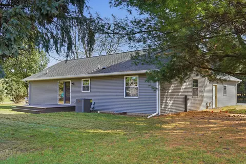 844 Hann Ave, Dixon, IL 61021 photo 14