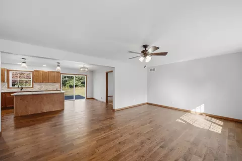 844 Hann Ave, Dixon, IL 61021 photo 16