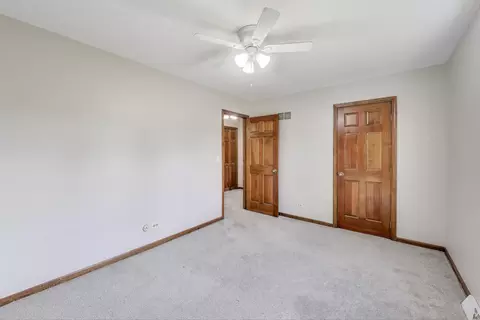 Bedroom - 552 Irvington Ct, Bartlett, IL 60103 photo 4 of 5