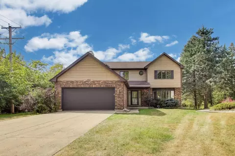 552 Irvington Ct, Bartlett, IL 60103