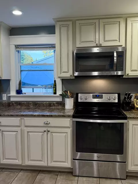 3 E Lee St, Plano, IL 60545 photo 2