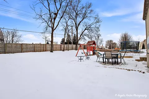 Exterior - 1909 Kennedy Dr, Mchenry, IL 60050 photo 3 of 3