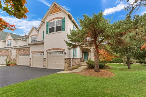 418 Bay Tree Cir, Vernon Hills, IL 60061